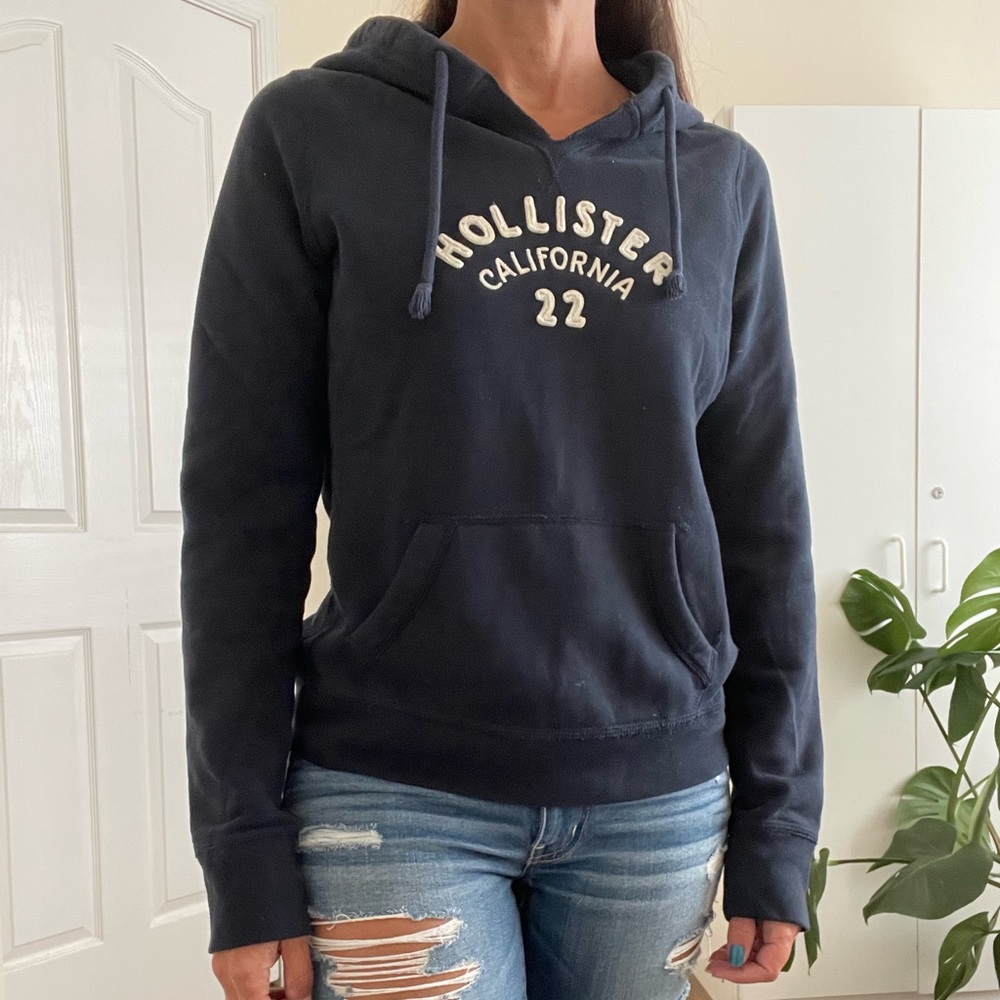 Dark blue Hollister California 22 hoodie.